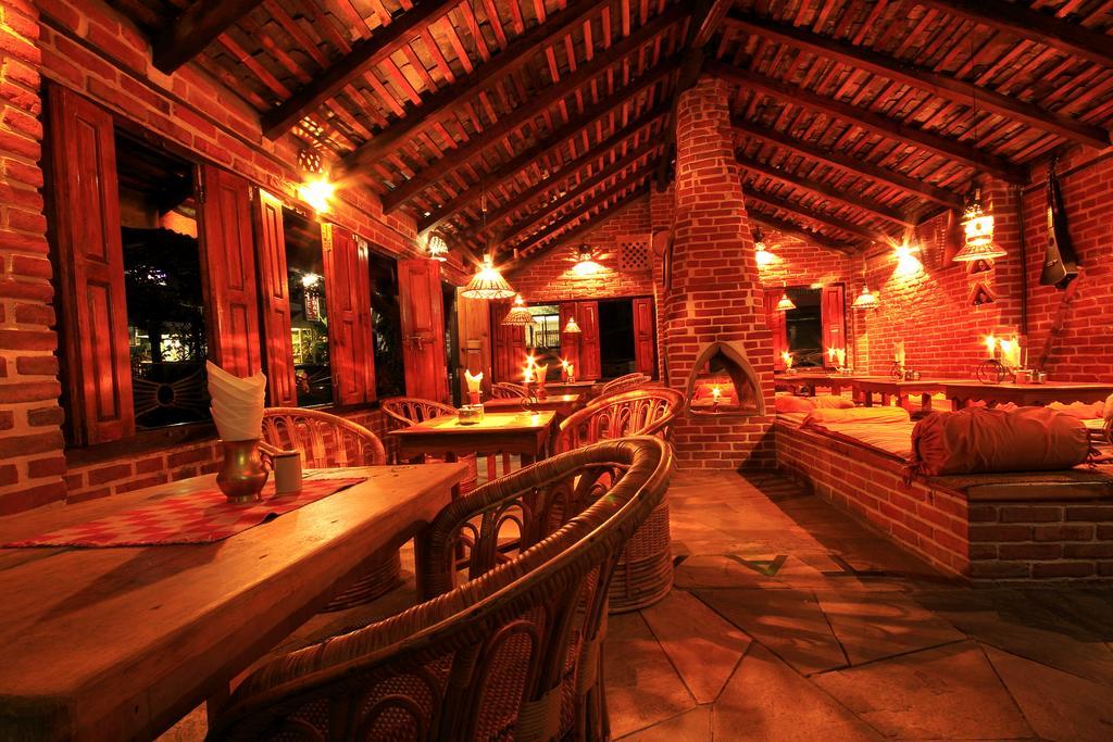 Peace Eye Guest House Pokhara Exterior foto