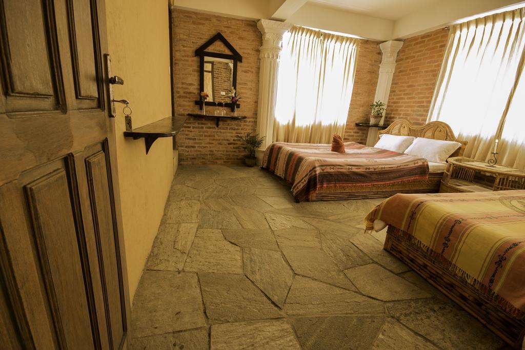 Peace Eye Guest House Pokhara Habitación foto